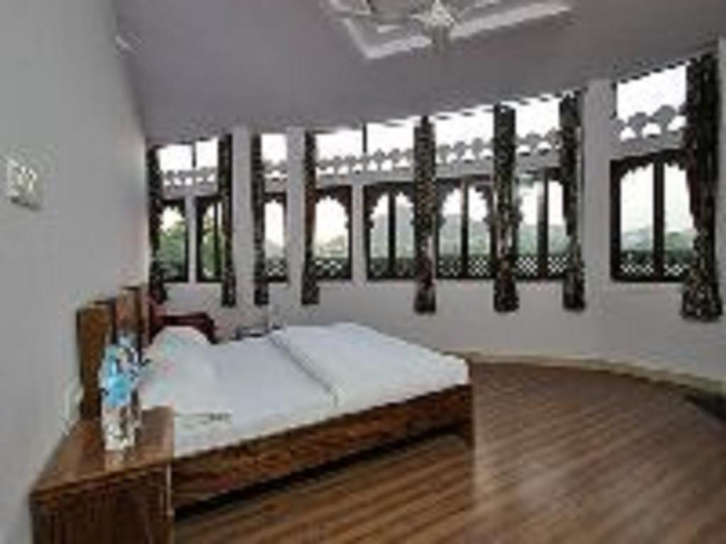 Fabhotel Prime Empire Palace Udaipur Room photo